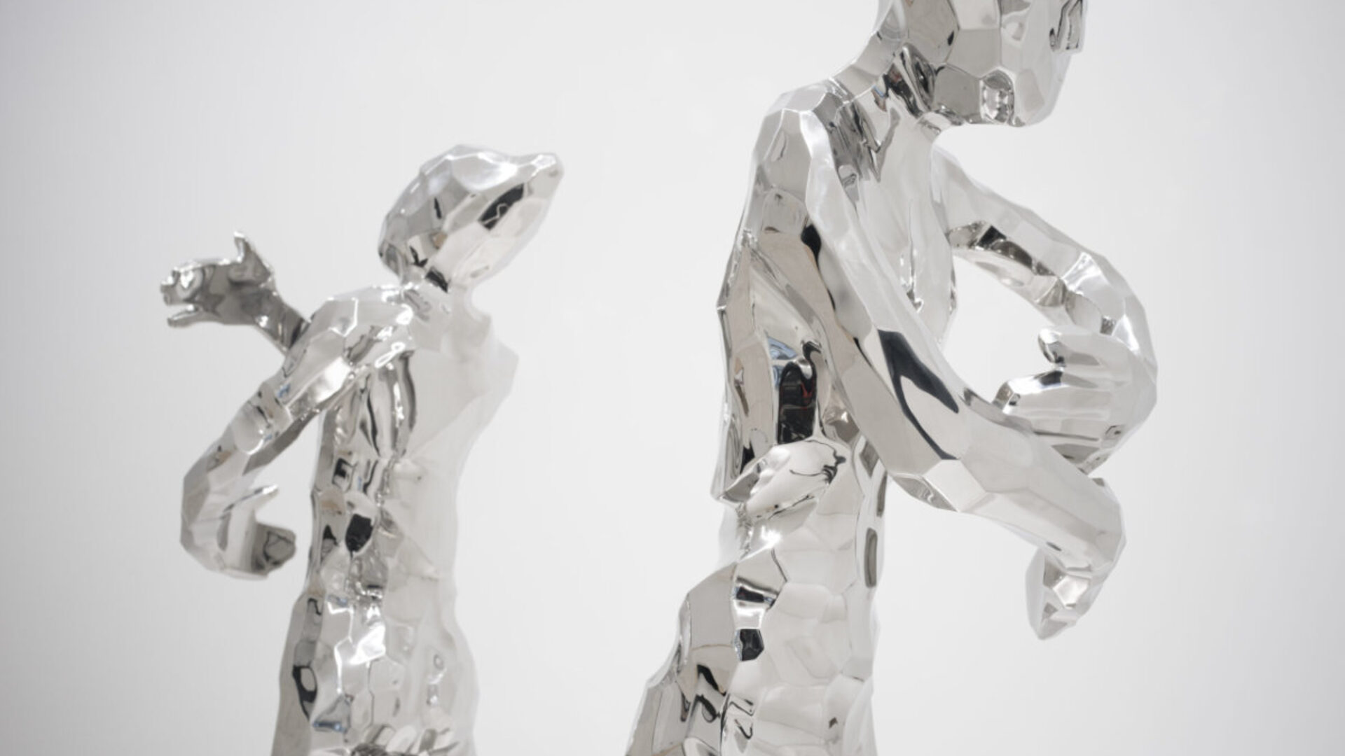 노화랑 미술관 전시 작품 - 스테인리스 스틸 조각